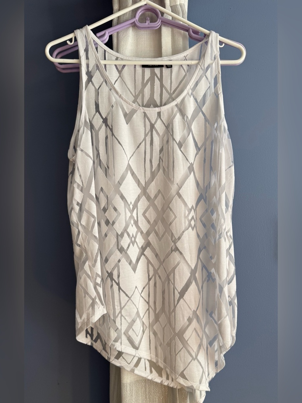 White Patterned Sleeveless Women's Tank Top